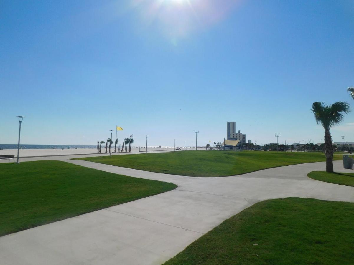 Duplex Allows For One Or Both Sides To Be Rented! Suitable For Small Or Large Families! Gulf Shores Dış mekan fotoğraf